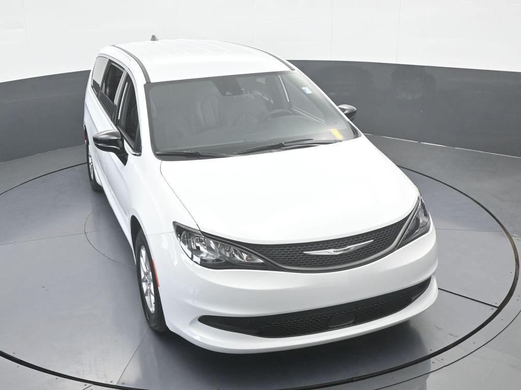 Used 2026 Bright White Clearcoat Chrysler LX image 52