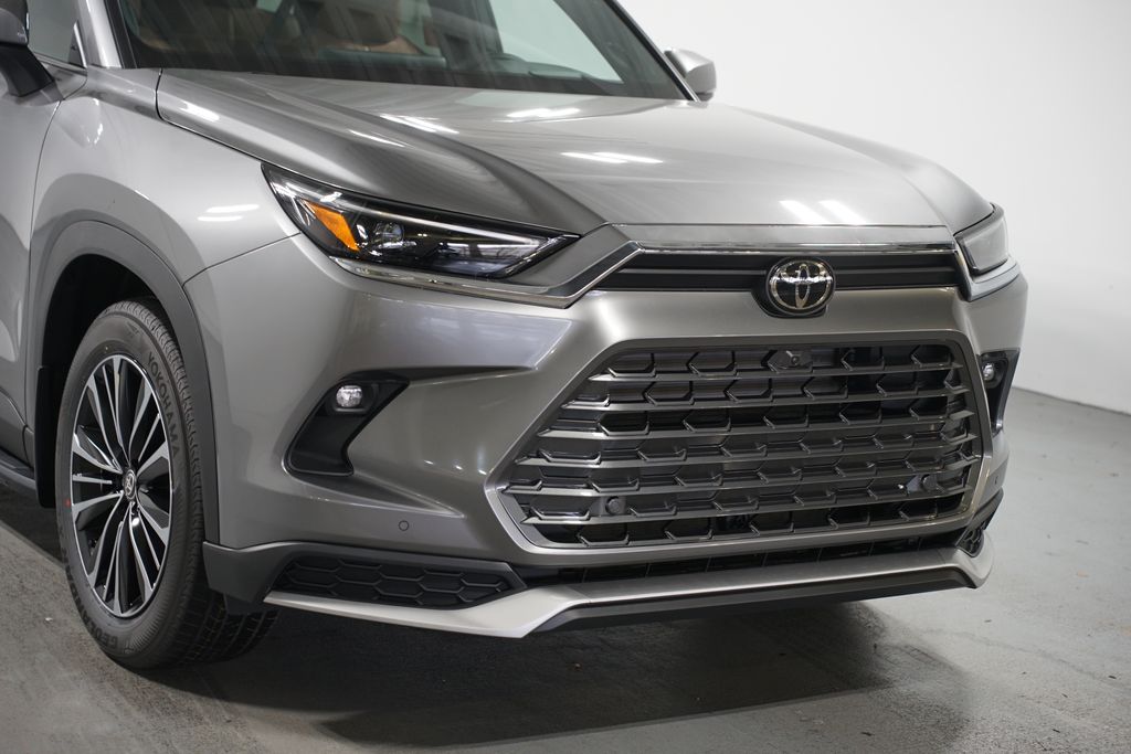 Thumbnail: 2026 Toyota Grand Highlander - 4