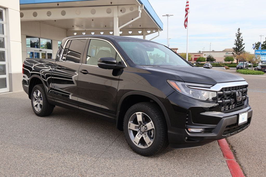 Thumbnail: 2025 Honda Ridgeline - 3