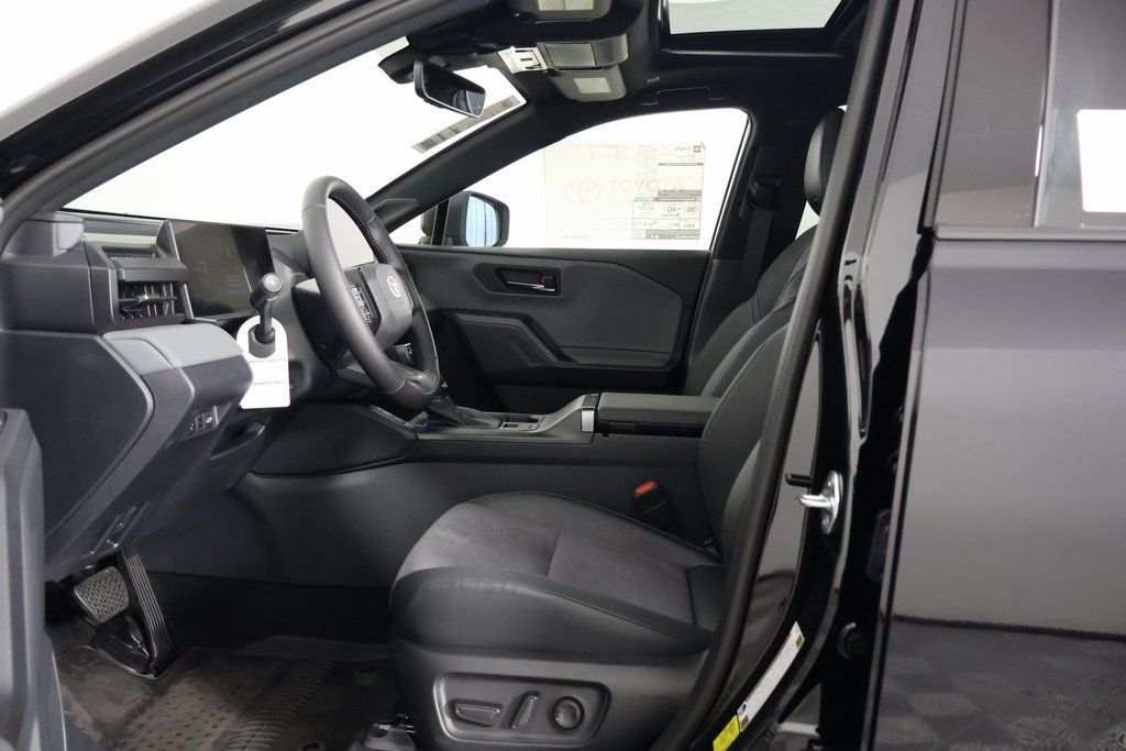 Thumbnail: 2026 Toyota RAV4 - 5