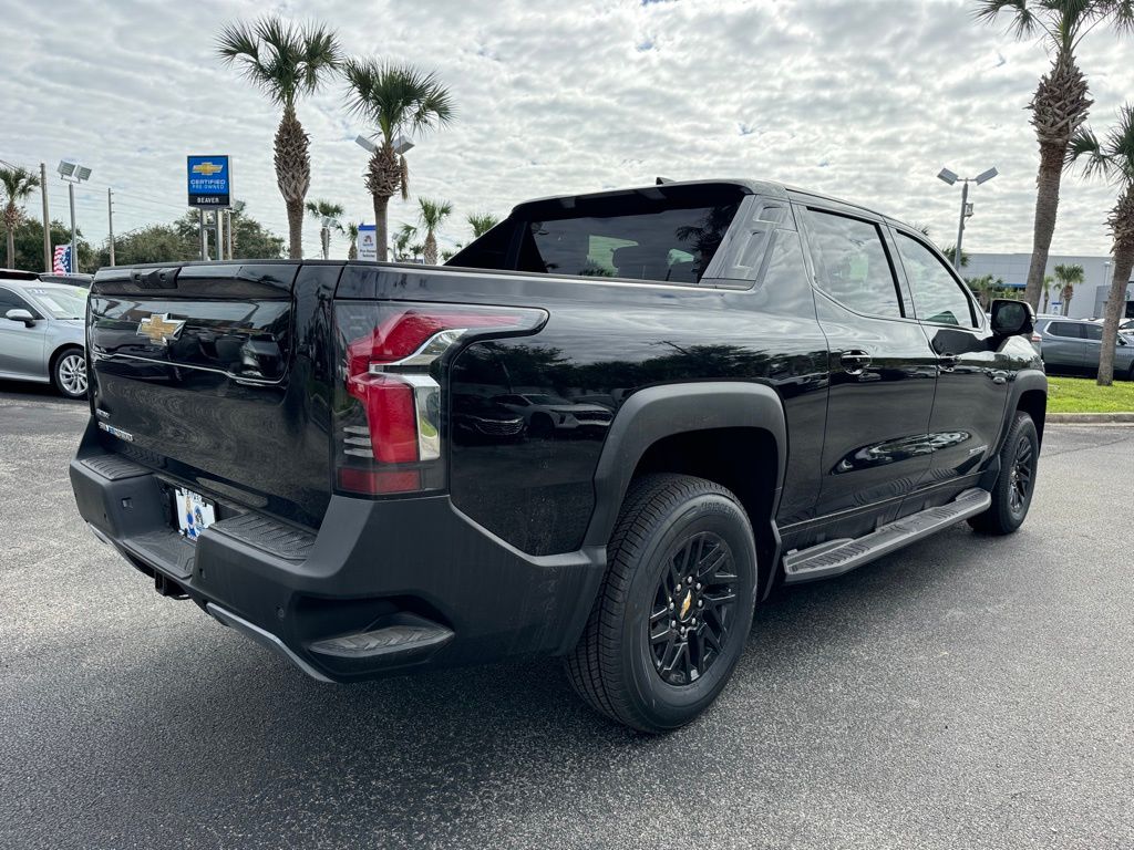 2025 Chevrolet Silverado EV  8