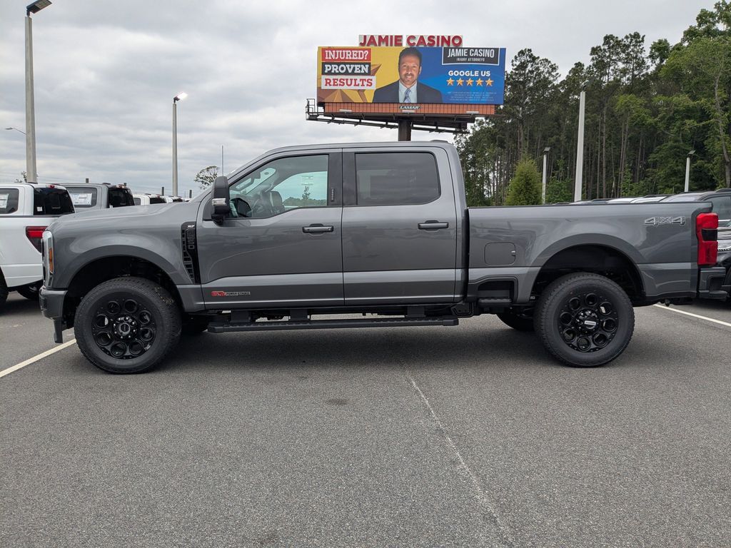 2026 Ford F-250 Super Duty Black Widow