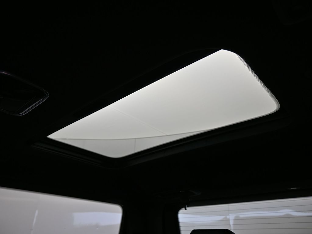 New 2026 High Gloss Black Jeep Limited image 31