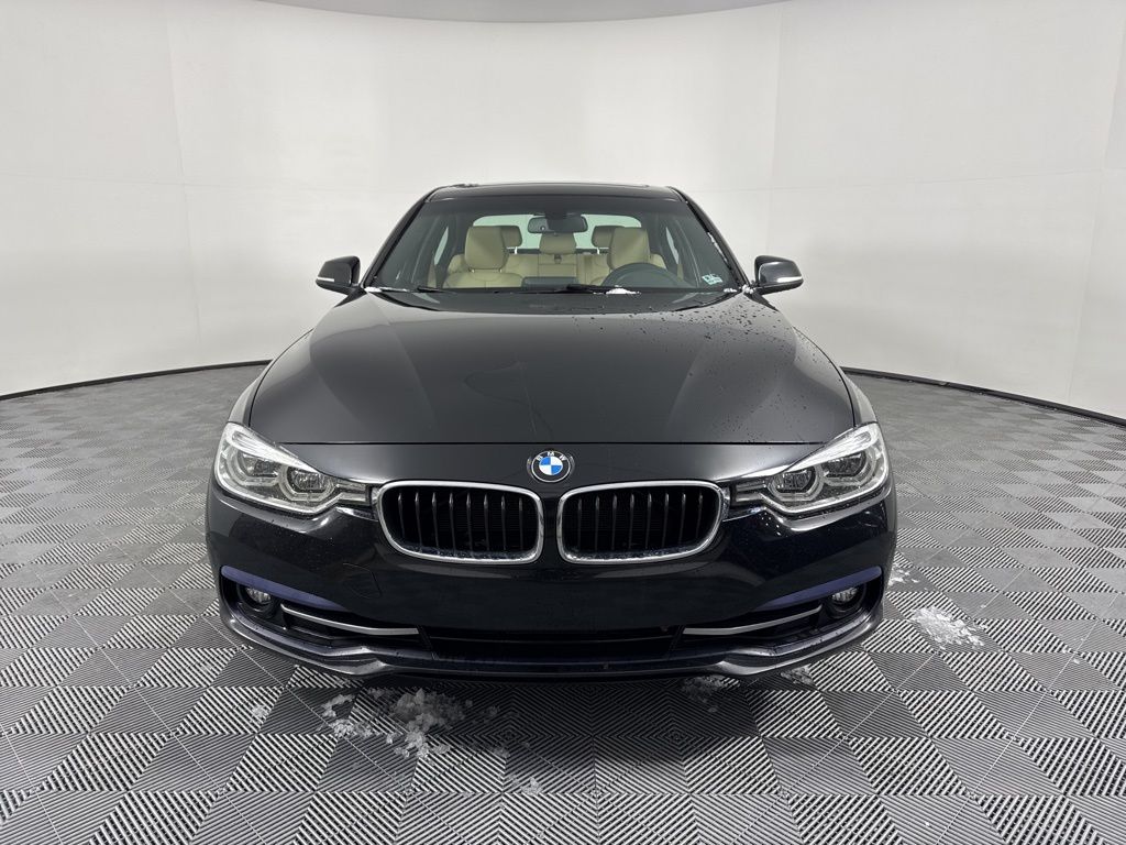 2018 BMW 3 Series 330i xDrive 2