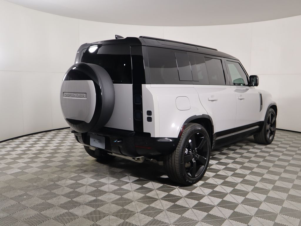 Thumbnail: 2026 Land Rover Defender - 5