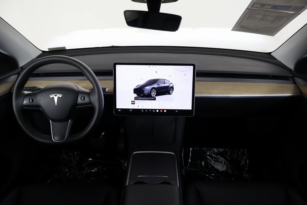 Thumbnail: 2024 Tesla Model Y - 8