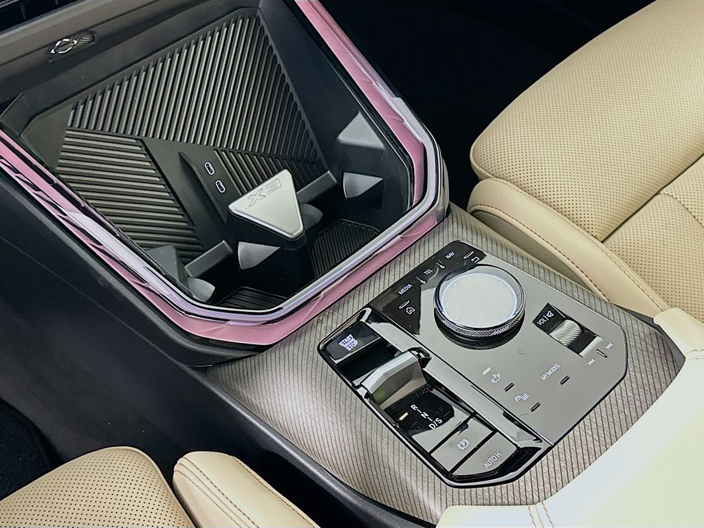 Thumbnail: 2026 BMW X3 - 15