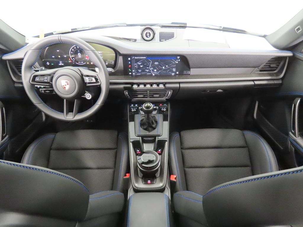 Thumbnail: 2026 Porsche 911 - 15