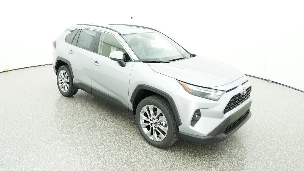 Thumbnail: 2025 Toyota RAV4 - 3