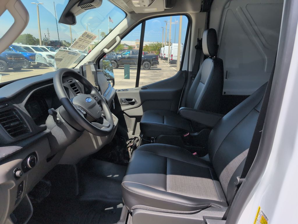 New 2026 White Ford Base image 5