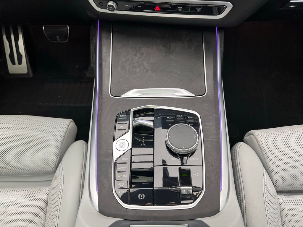 Thumbnail: 2023 BMW X7 - 12