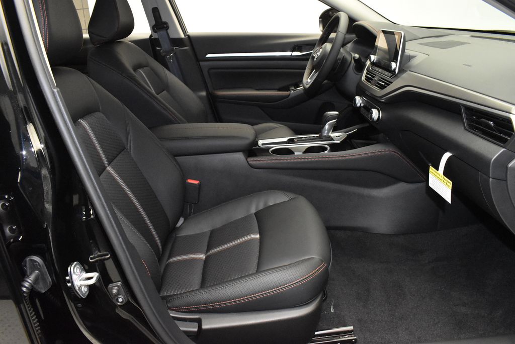 Thumbnail: 2025 Nissan Altima - 26