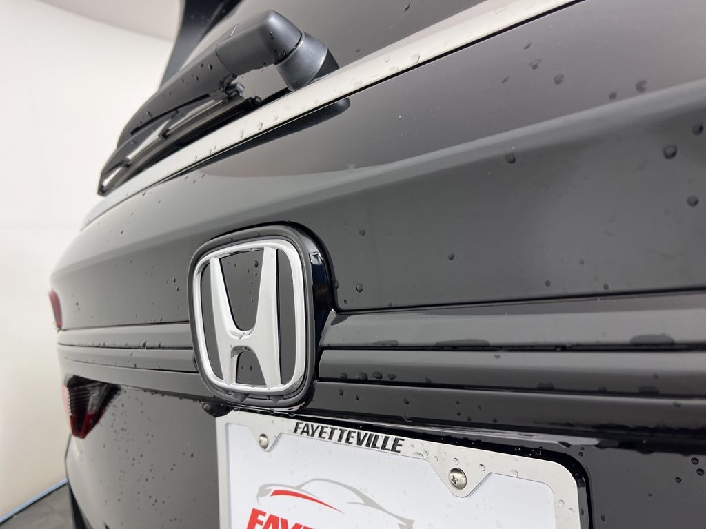 Thumbnail: 2025 Honda Odyssey - 21