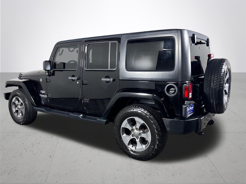 2016 Jeep Wrangler Unlimited Sahara