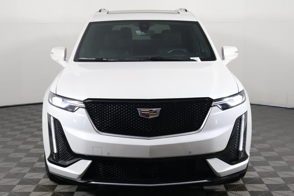 2020 Cadillac XT6 Sport 2