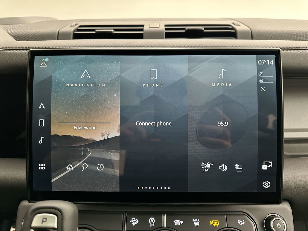 Thumbnail: 2026 Land Rover Defender - 14