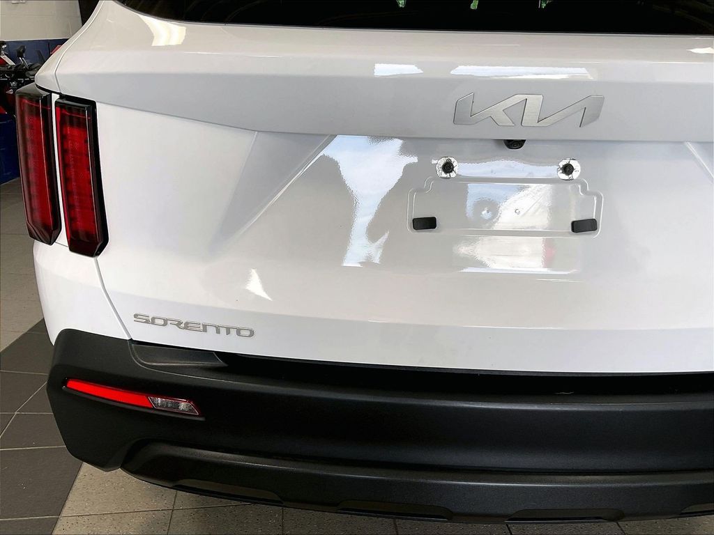 2023 Kia Sorento — photo 28
