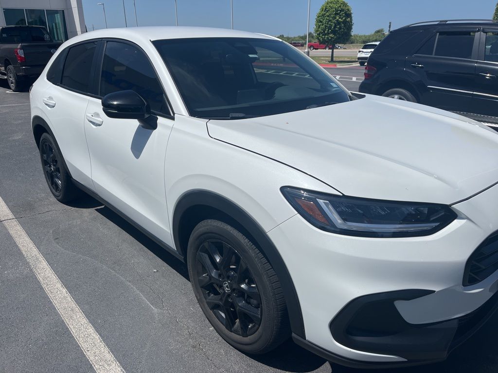 Thumbnail: 2023 Honda HR-V - 3