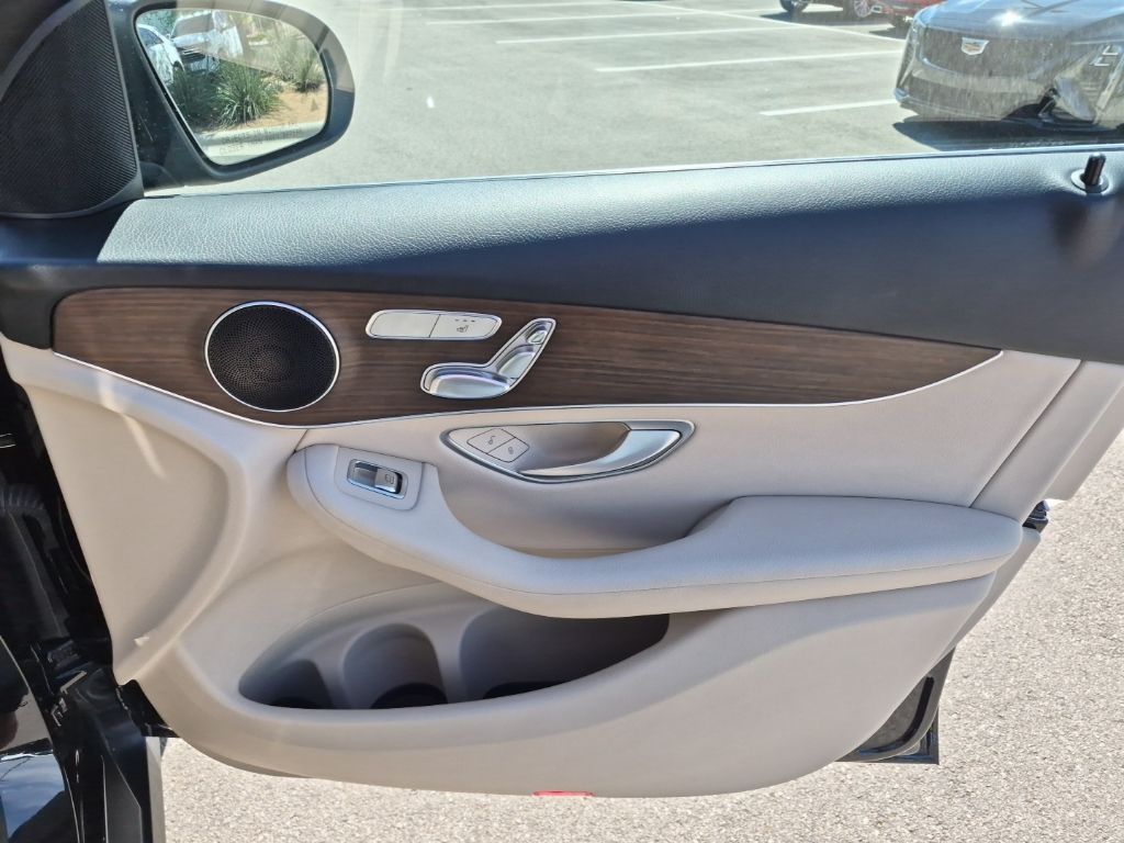 Used Car 2022 Mercedes-benz Glc  Glc 300 For Sale Under $35,000 In Austin, Texas