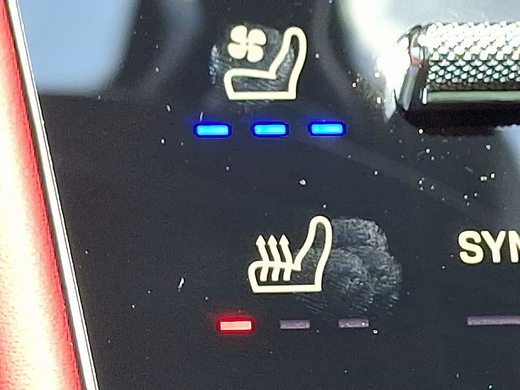 Thumbnail: 2025 Porsche Cayenne - 25