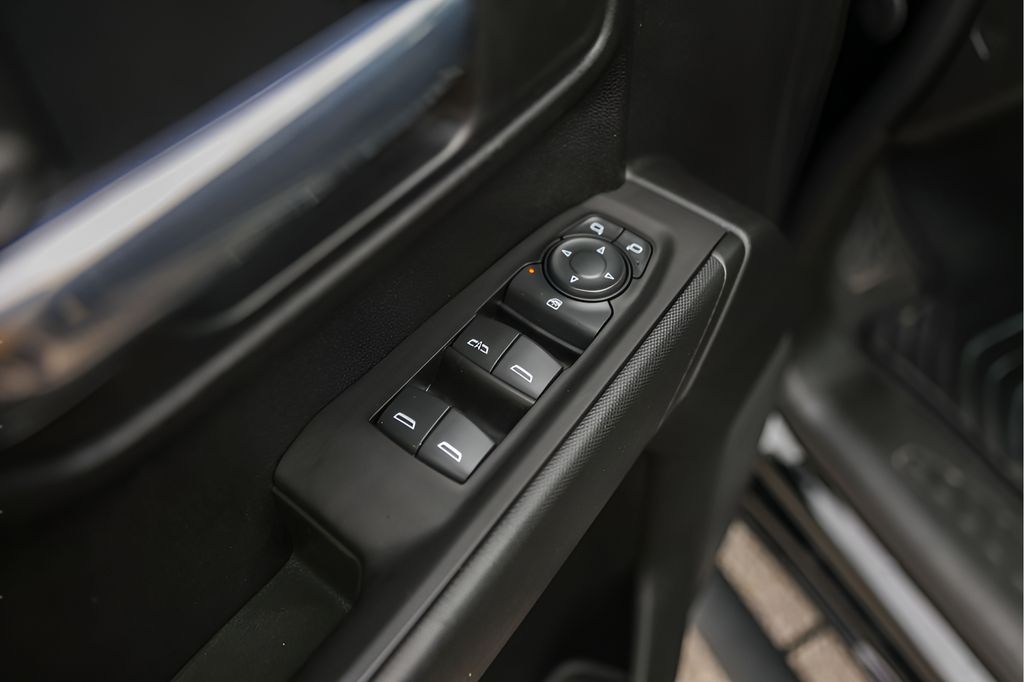 Used Car 2021 Chevrolet Silverado 1500  Custom For Sale Under $35,000 In Austin, Texas