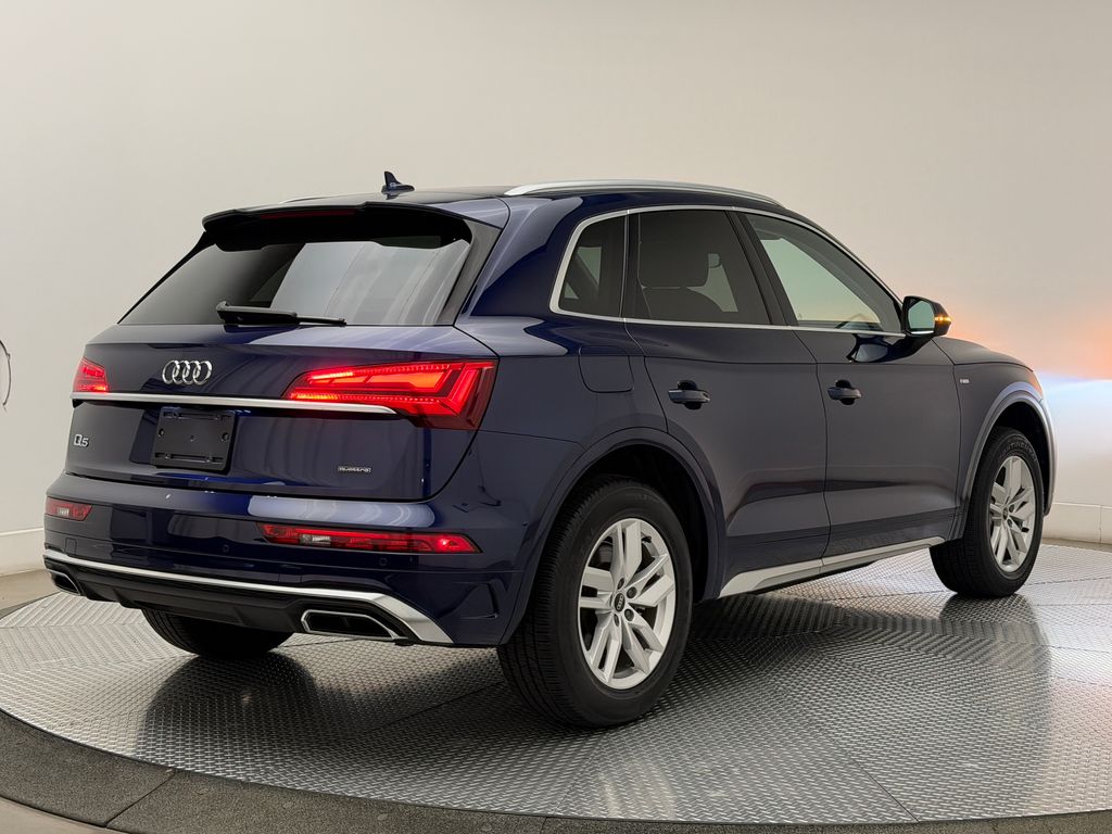 Thumbnail: 2023 Audi Q5 - 8