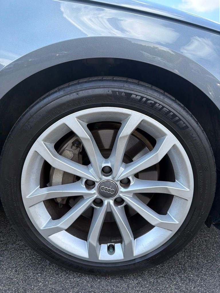 Used 2019 Gray Audi 2.0T Prestige image 4