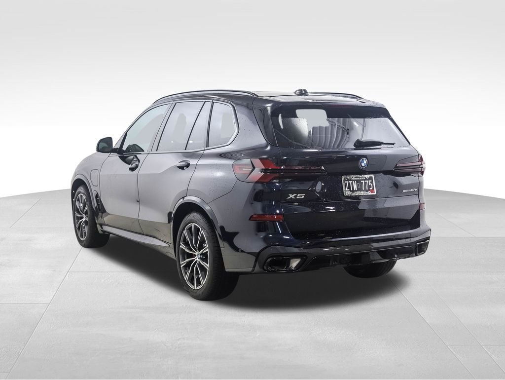 Thumbnail: 2026 BMW X5 - 3