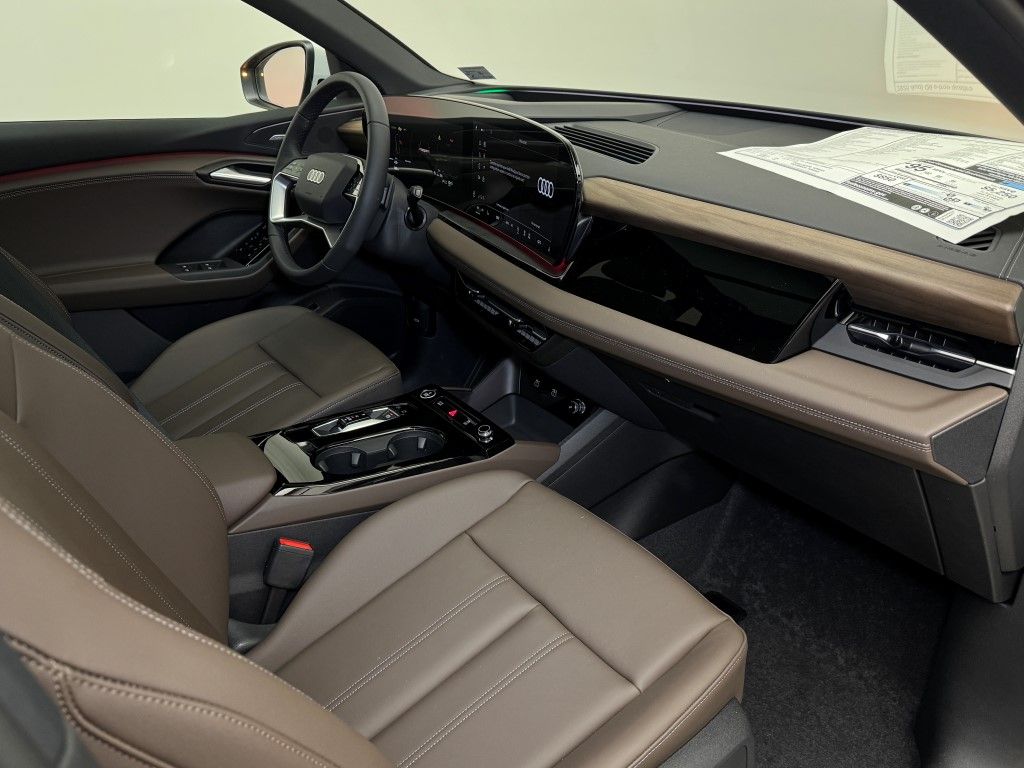 2025 Audi e-tron Premium 16