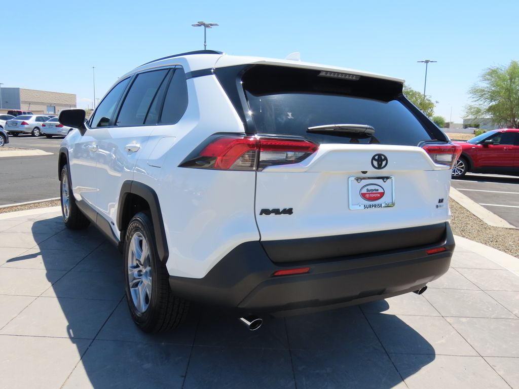 2025 Toyota RAV4 LE 7
