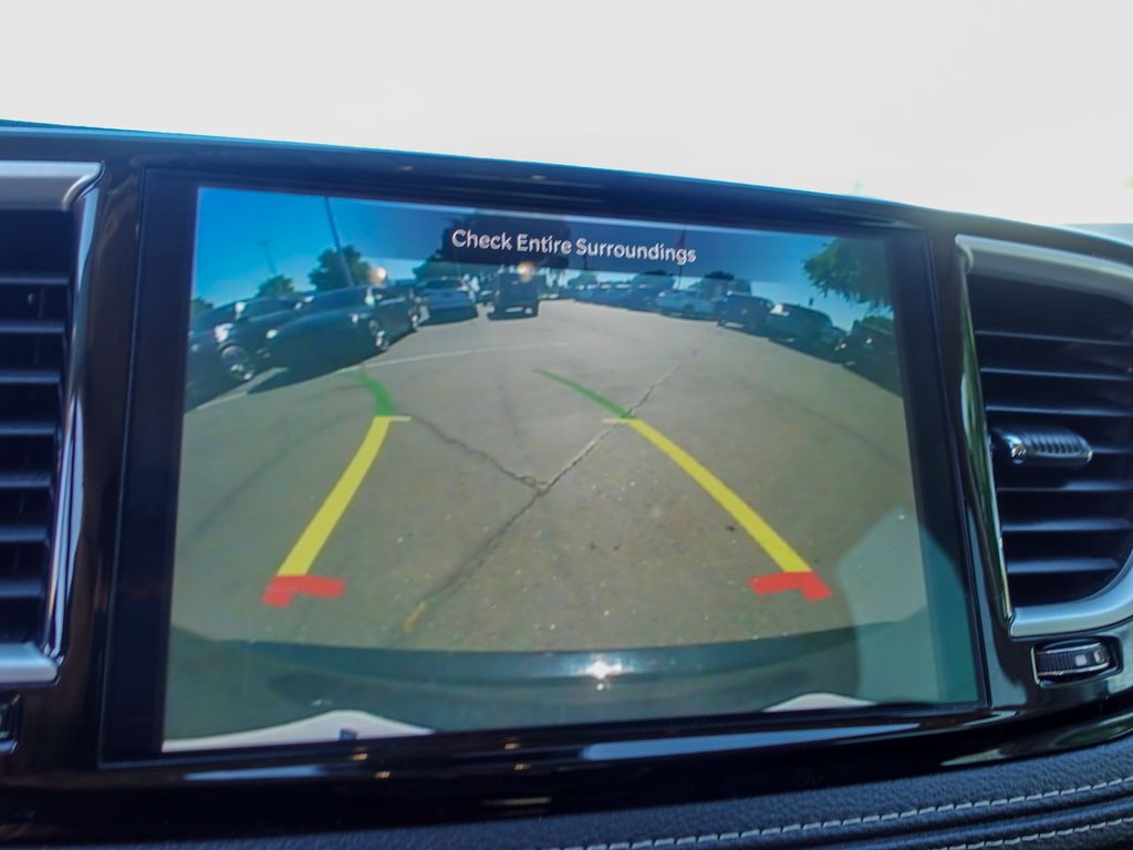 Used 2024 Black Chrysler Select image 15