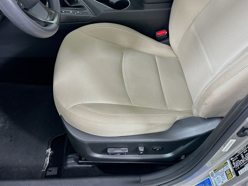 2014 Kia Optima LX 19
