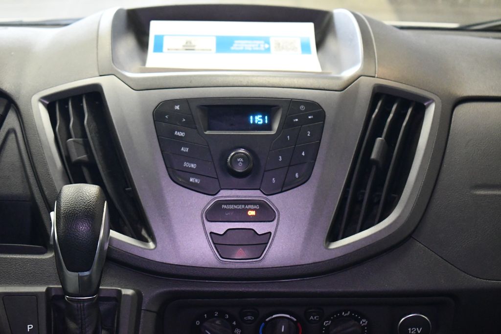 Thumbnail: 2016 Ford Transit Series - 17