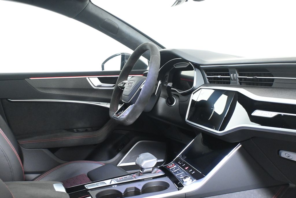 Thumbnail: 2025 Audi RS 7 - 32