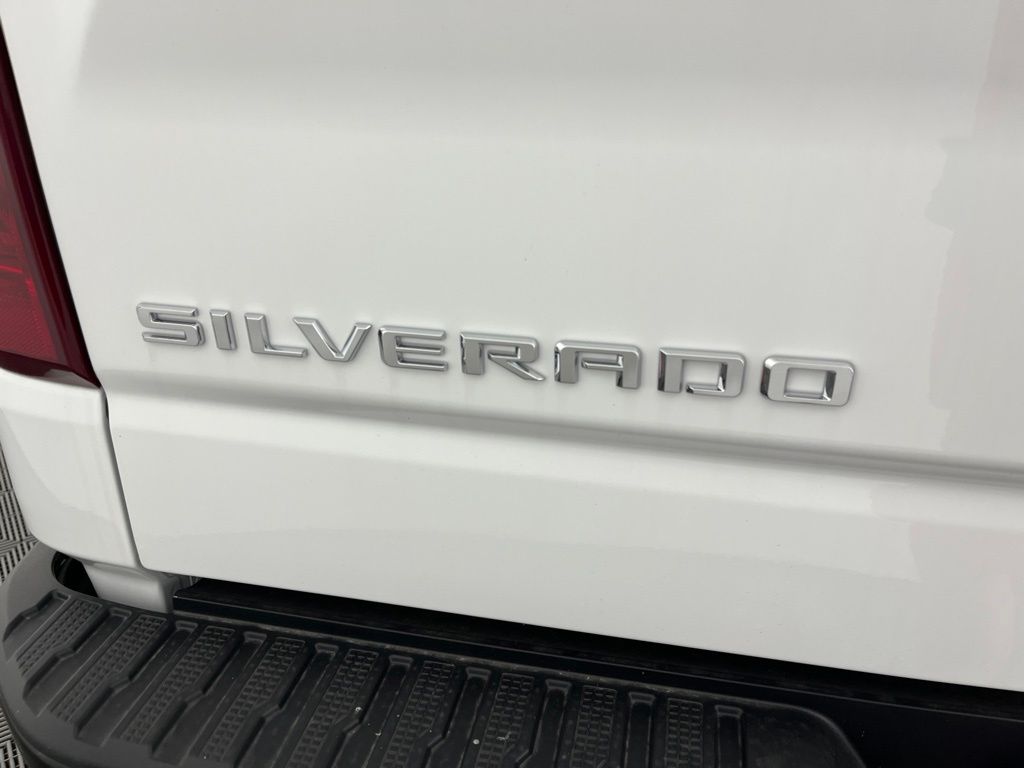 Thumbnail: 2026 Chevrolet Silverado 1500 - 14