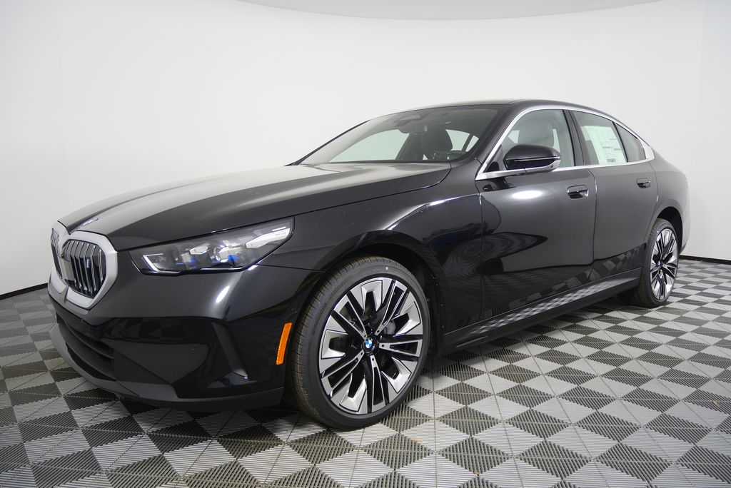 Thumbnail: 2026 BMW i5 - 7