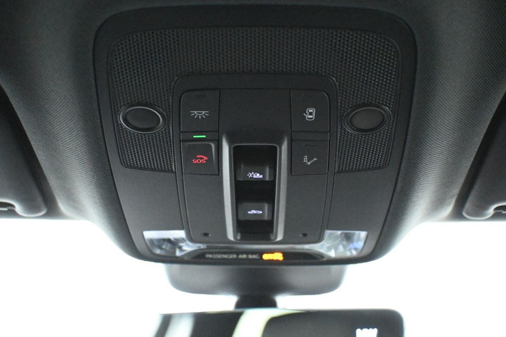 Thumbnail: 2025 Audi Q3 - 16