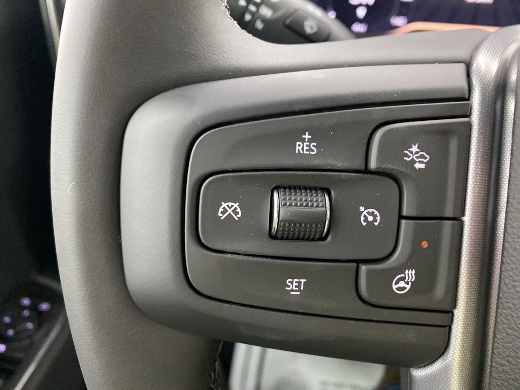 2025 GMC Sierra 1500 SLE photo
