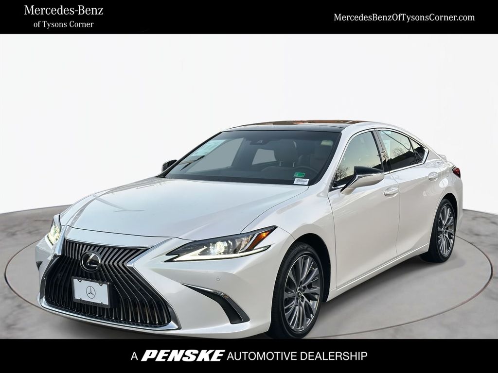 Thumbnail: 2021 Lexus ES - 1