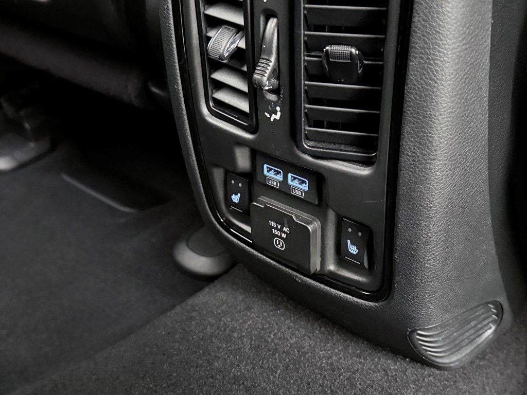 Thumbnail: 2023 Dodge Durango - 28