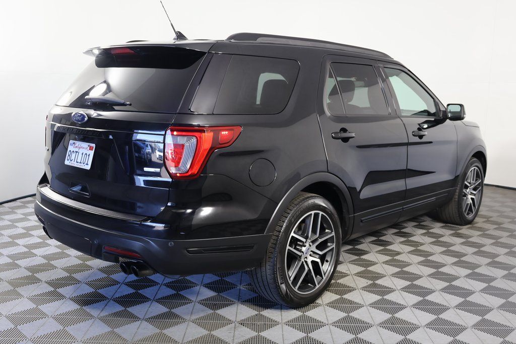 Thumbnail: 2018 Ford Explorer - 4