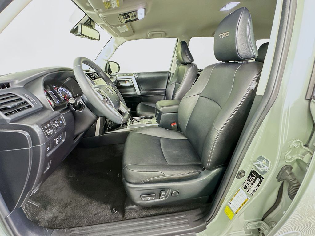 Thumbnail: 2023 Toyota 4Runner - 20