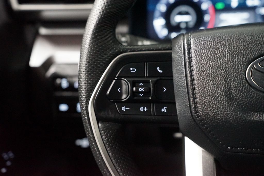 Thumbnail: 2024 Toyota Tacoma - 15