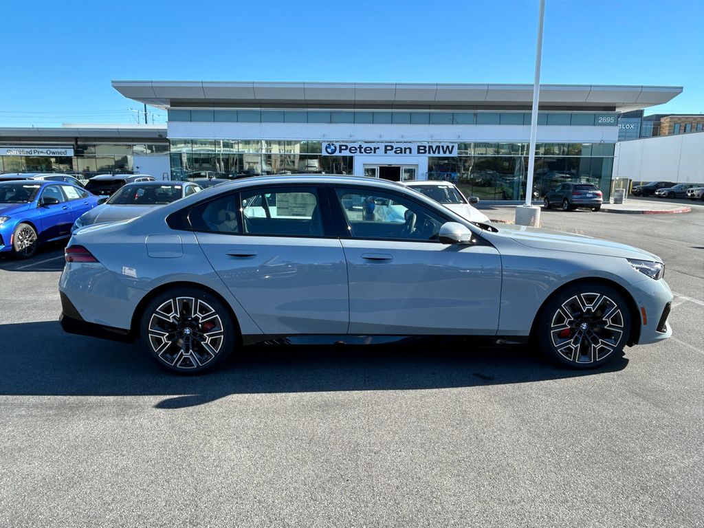Thumbnail: 2026 BMW 5 Series - 6