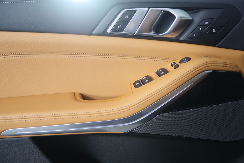 Thumbnail: 2026 BMW X5 - 9