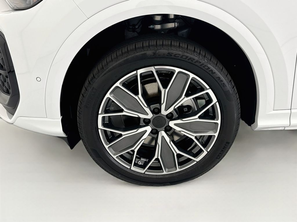 Thumbnail: 2026 Audi Q5 - 29