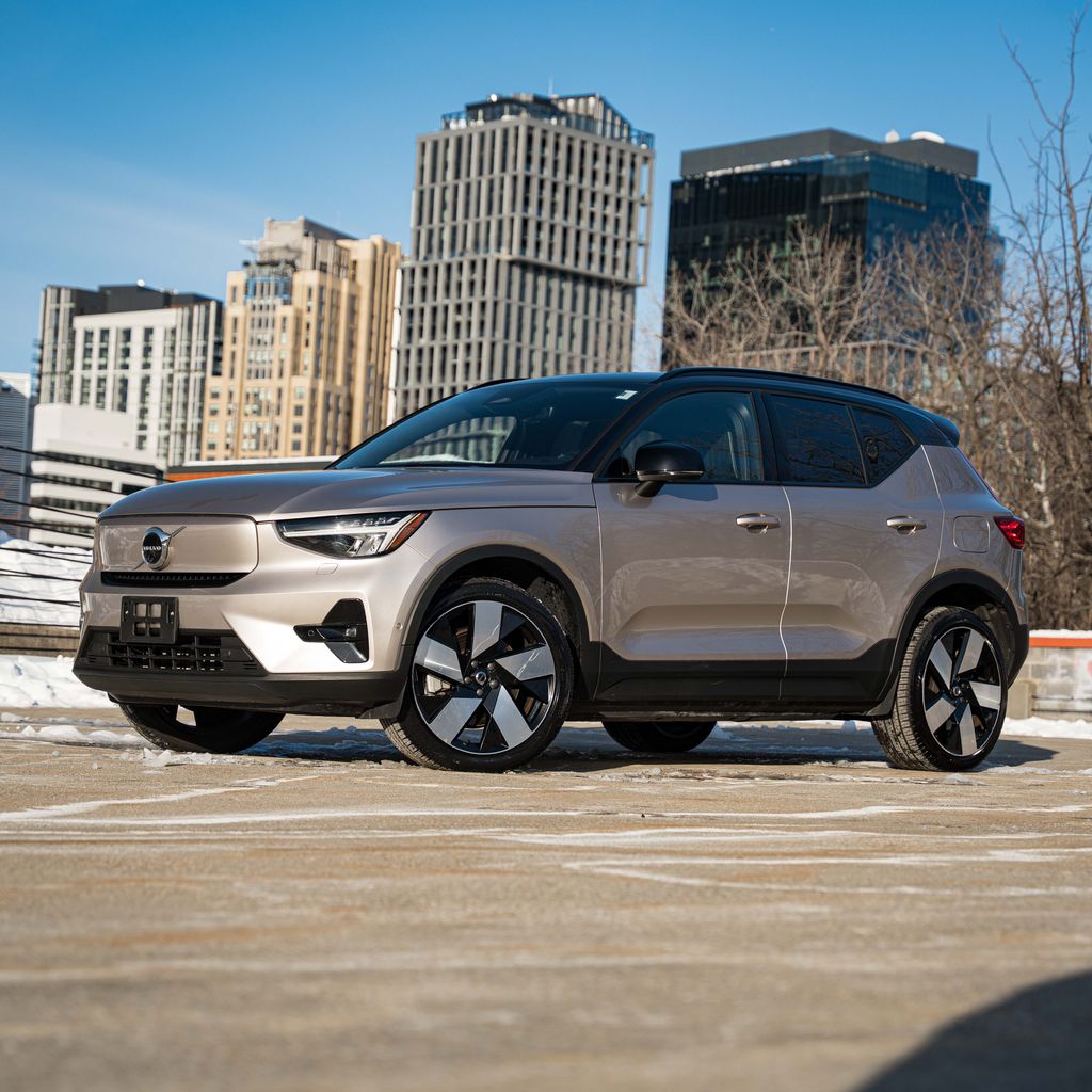 2023 Volvo XC40 Recharge Twin Ultimate eAWD