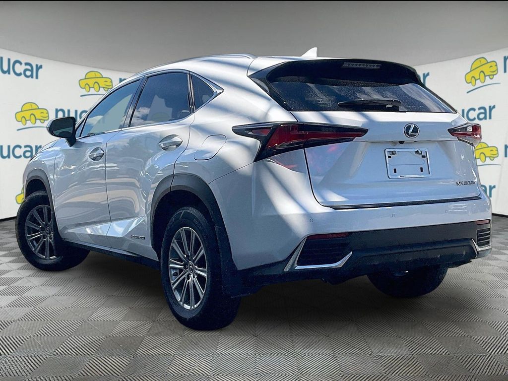 2021 Lexus NX — photo 4