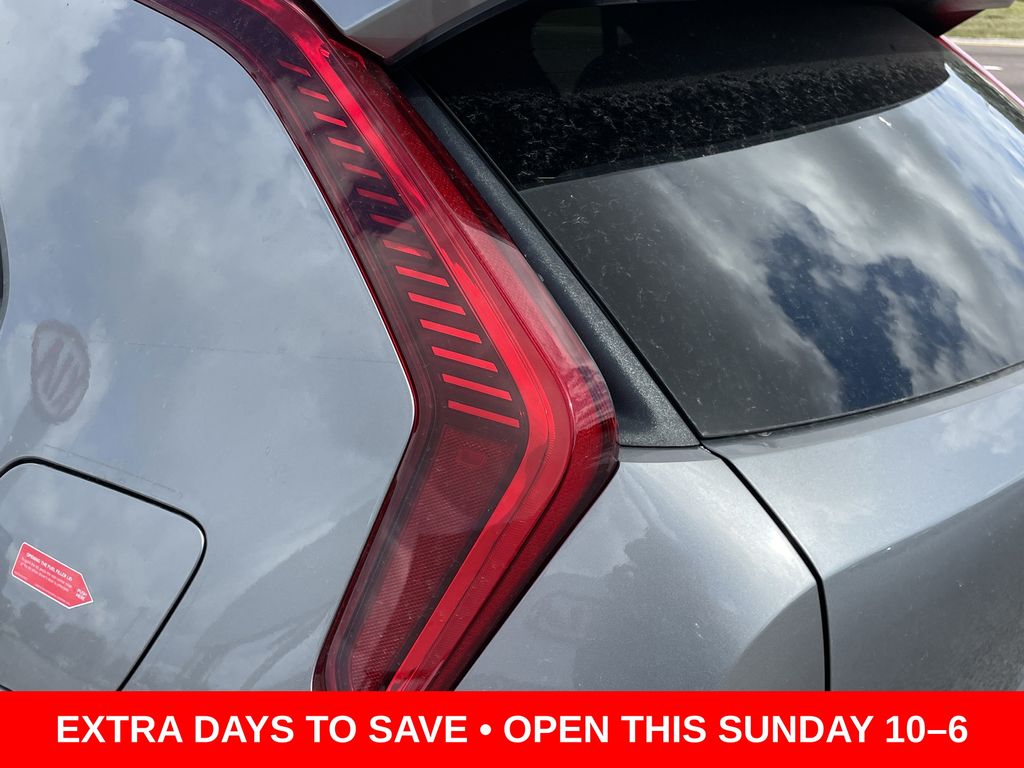 new 2025 Kia Niro car, priced at $27,646
