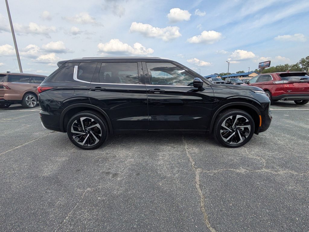 2022 Mitsubishi Outlander SEL Special Edition 2WD